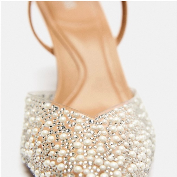 Zara Clear PVC Pearl & Rhinestone embellished Pointed Toe Slingback heels - Picture 4 of 7